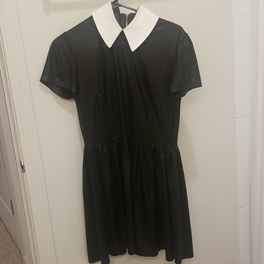 Deandri PVC collared dress